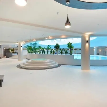 Appartement Hanza Tower White 23 Jacussi & Sauna & Pool *